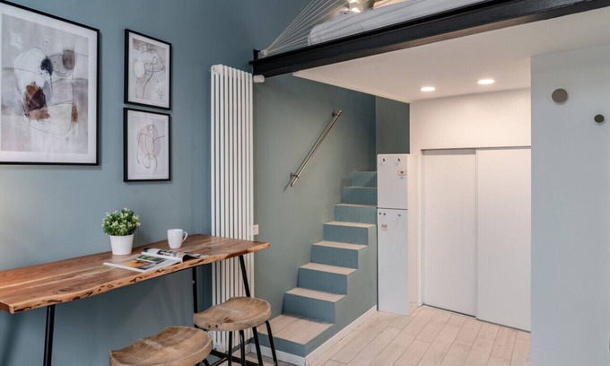 Tricolore Apartment | Relstay | San Babila | Studio