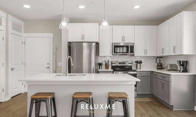 Paw Creek Apartment | Reluxme | 2BR Near Carowinds & Premium Outlets