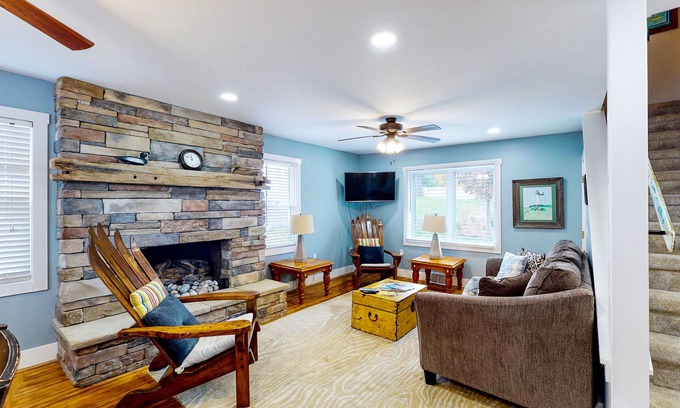 Empire House | Remodeled farmhouse near downtown with a firepit, central AC & washer/dryer,