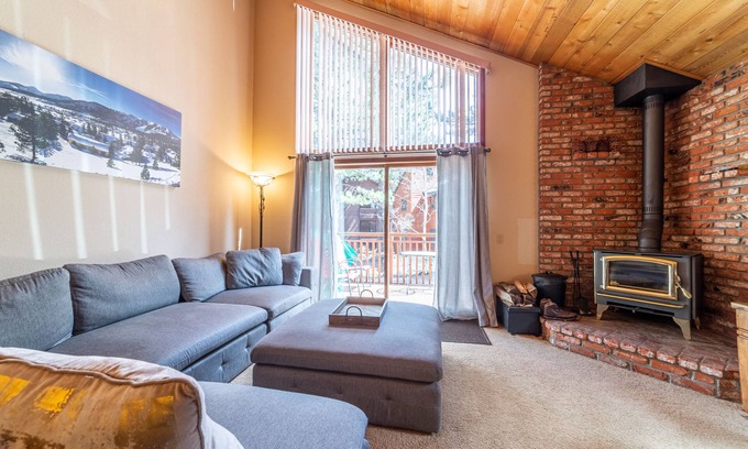 Mammoth Lakes House | Remodeled Mammoth Retreat, Wifi, Free Parking