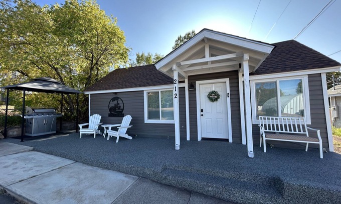 Williams House | *Remodeled* Taber Street Railroad House