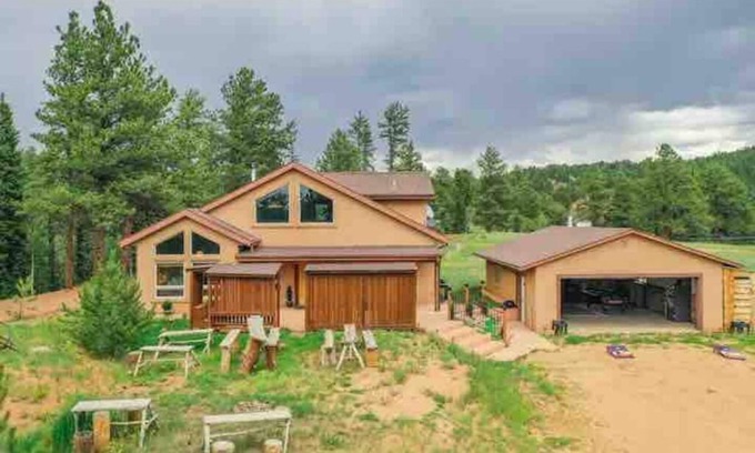 Divide Cabin | Remote Cabin Family Fun Hot Tub