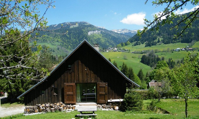 Saint-Pierre-de-Chartreuse House | Renovated barn