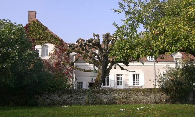 Saint-Georges-sur-Cher Cottage | Renovated house with pool and garden in Val de Cher