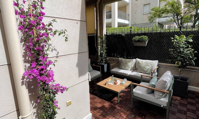 Cagnes-sur-Mer Apartment | Renovated Apt w/Terrace – Near Beach and Medieval village - Cagnes-sur-Mer