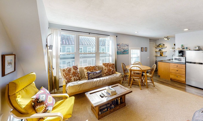 Proctorsville Condo | Renovated condo, walk to dining, on bus route to ski slopes