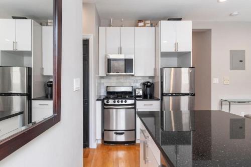 Bowery Apartment | Renovated Lower Eastside 2BR Washer Dryer