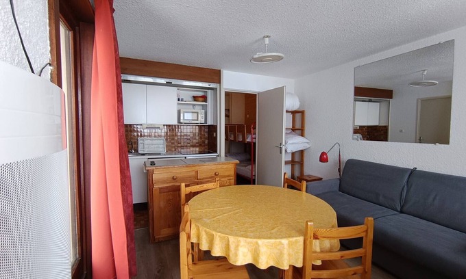 Montgenevre Apartment | Renovated ski-in studio with parking - 4 people