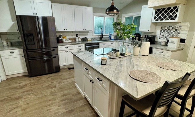 Moncks Corner House | Renovated Spacious 4 bedroom Low Country Home