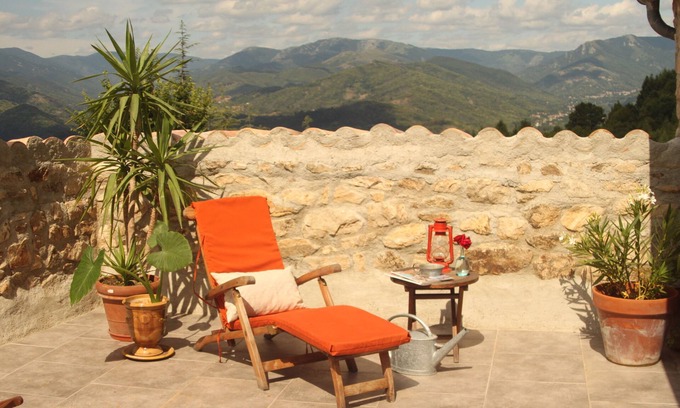 Chirols House | Renovated stone loft with panoramic terrace