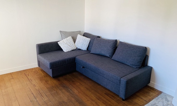 Montreuil Apartment | Renovated studio near Paris