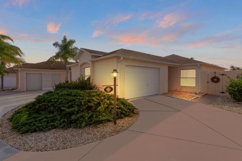 The Villages House | Renovated Villa Btwn Lake Sumter and Spanish Springs