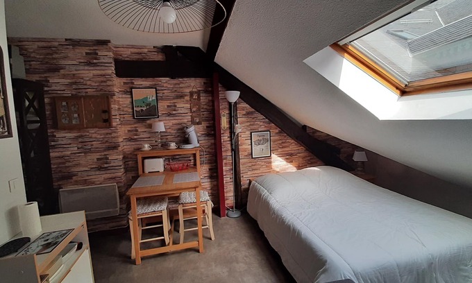 Cauterets Apartment | rent studio center of the village 2 people