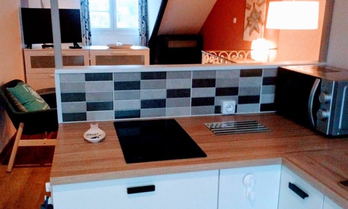 Saint-Renan House | rent studio rue saint Mathieu 2 people in Saint Renan