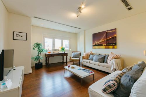 Sao Joao de Deus Apartment | Rent4Rest Lisbon Family & Friends apartment in Roma Avenue