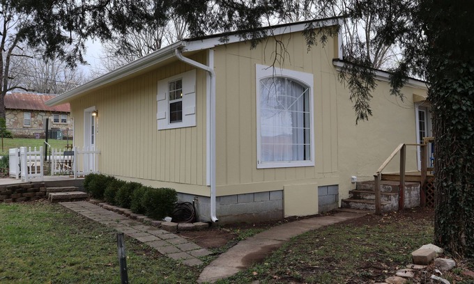 Jasper House | Rental in the Heart of Jasper