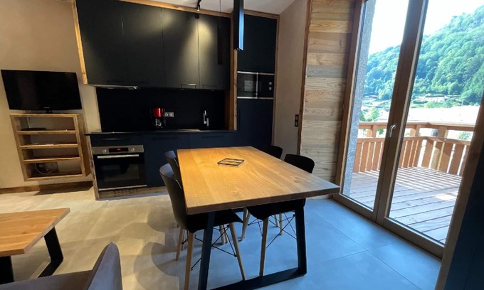 Rochesson House | Rental of 12 gîtes and 1 chalet that can accommodate 2 to 10 people.