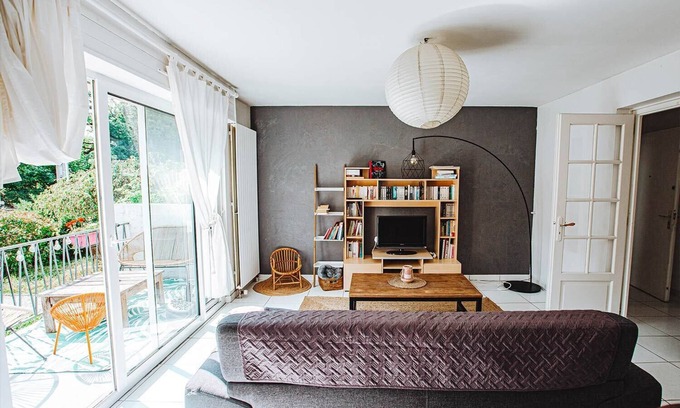 Thonon-les-Bains Apartment | Rental T3 + terrace in house "Le Ripaille