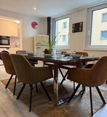 Saint Pauli Apartment | Residence -6 rooms- Sankt Pauli, Harbour and Schanze