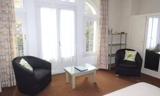 Aix-les-Bains City Center Apartment | Residence Albion - Pleasant accommodation with beautiful views of Parc Boisé!