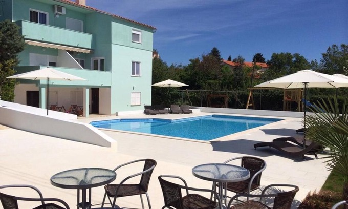 Medulin Apartment | Residence Beni 4 with large heated pool