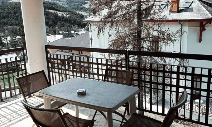 Jausiers Apartment | Residence Chateau Des Magnans Bat D - Studio for 4 People