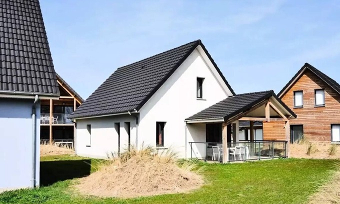 Berck-sur-Mer Villa | Residence Dormio Resort Berck-sur-Mer - House Rhône/Loire 4 Rooms Duplex 6 People