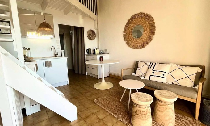 Rayol-Canadel-sur-Mer Apartment | Residence Le Paradou - T2 MEZZANINE 4 beds in Rayol-Canadel