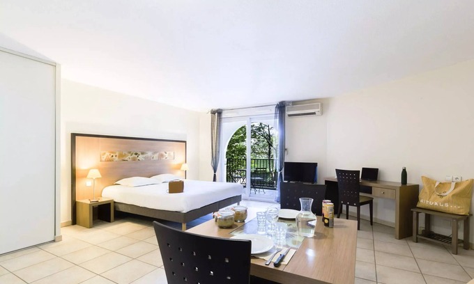 Rousset Apartment | Residence Garden & City Aix-en-Provence Rousset* - Studio 3 people Superior