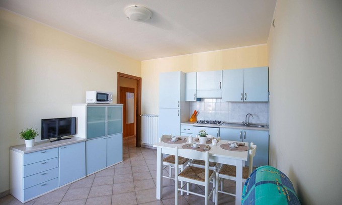 Lido degli Estensi Villa | Residence in residence on the seafront with terrace with barbecue and private garden with parking space.