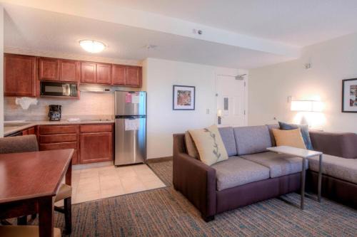 Crabtree Hotel | Residence Inn by Marriott Raleigh Crabtree Valley