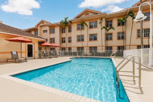 Villages of Palm Beach Lakes Hotel | Residence Inn West Palm Beach
