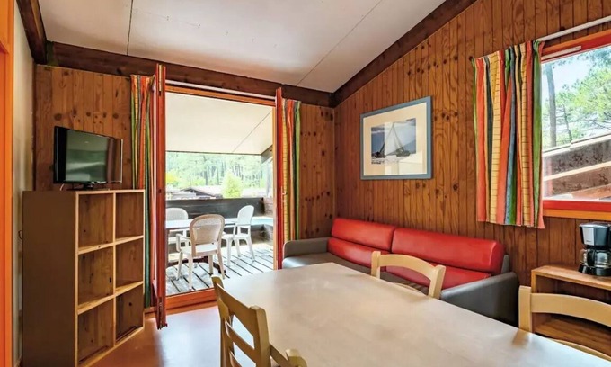 Maubuisson Apartment | Residence Les Sentes - 2 room apartment for 2 people with covered balcony