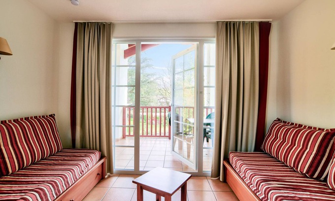 Uhart-Cize Apartment | Residence Le Parc d'Arradoy - maeva Home - 2 room apartment for 5 people - Selection