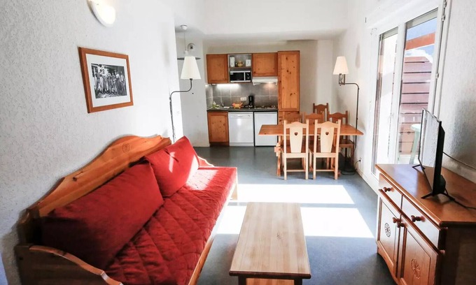 Avrieux Apartment | Residence Le Plein Soleil * - 2 Room Cabin 6 People Balcony/Terrace