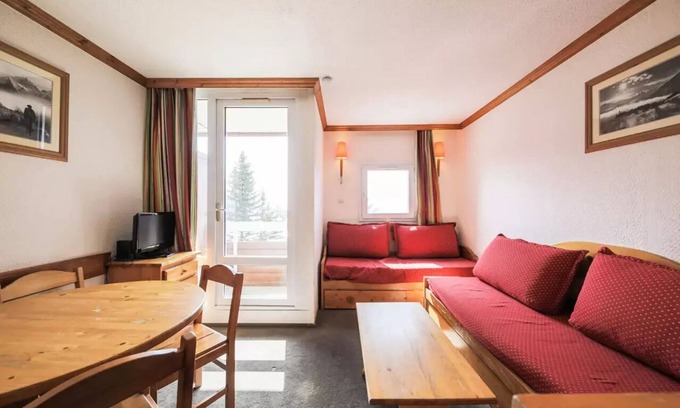 Eclose-Ouest Apartment | Residence Les Horizons d'Huez - maeva Home - Comfort 4-person studio
