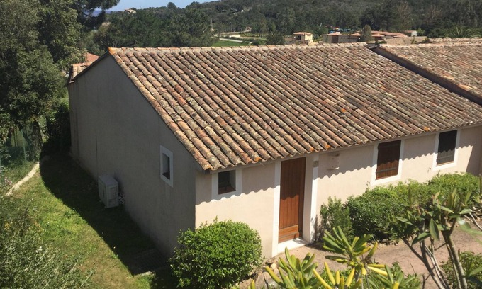 Favone House | Residence Playa del Oro- Favone 2- Three-room apartment on the ground floor