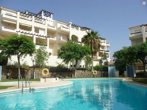 San Luis de Sabinillas Apartment | Residencial Duquesa Ground Floor Apartment