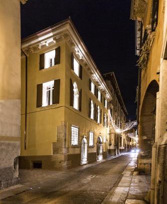 Citta Antica Apartment | Residenza Palazzo Brenzoni