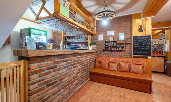 Zarnesti Hotel | RESORT 7 CRAI