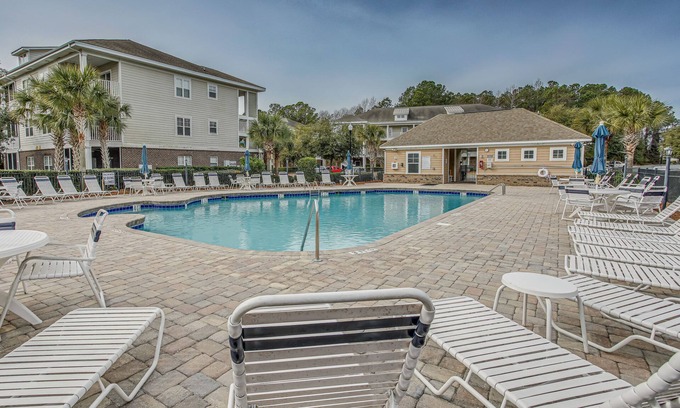 North Myrtle Beach Condo | Resort Condo w/Pool Access Near Barefoot Landing!