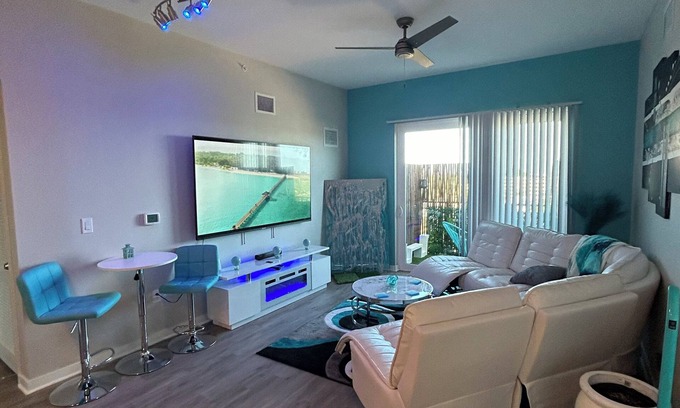 Boynton Beach Apartment | Resort-Style Apartment Minutes from Boynton Beach.