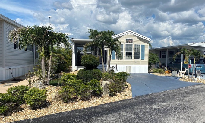 Deer Creek House | Resort Style Living 55+ Golf Community near Orlando