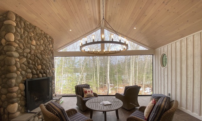 Baysville Cottage | Restful, Blissful, Cheerful, Central Muskoka Escape