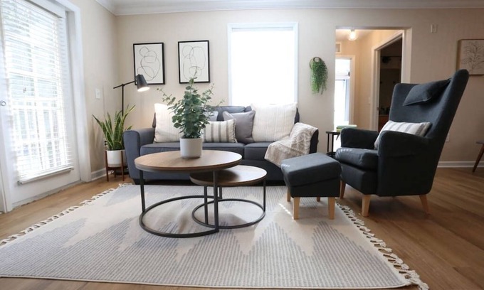 Gainesville Condo | Restful Refuge 🍃 2 BR Boutique Condo | Pool & Gym