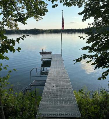 Battle Lake Apartment | Restful Retreat on the Lake - Natural and Peaceful