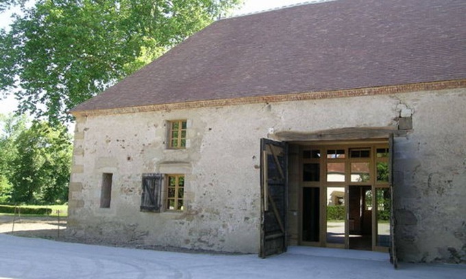 Sauvagny Cottage | Restored barn with fireplace, enclosed garden, pets allowed
