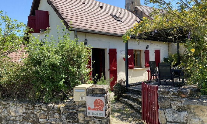 Carlux House | Restored stone house in a pretty village in the heart of the Périgord Noir