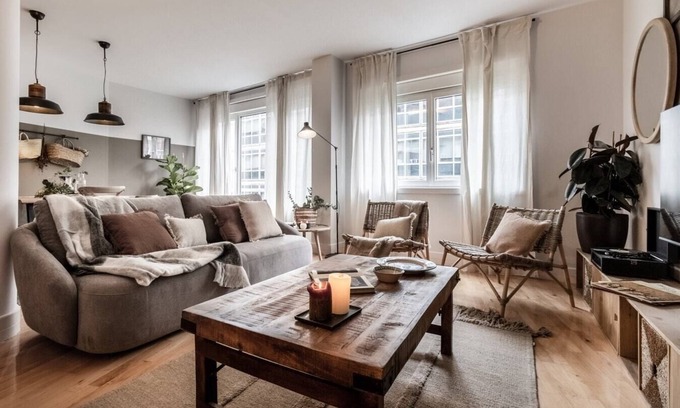 Almagro Apartment | Retama - 2 bedrooms and shared pool in Almagro