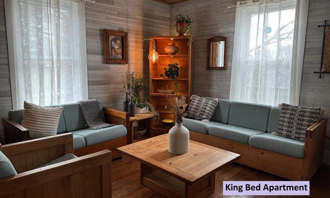 Gloucester Apartment | Retreat near Beaches
